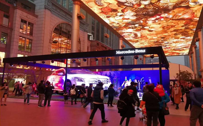英雄联盟奔驰巡展活动